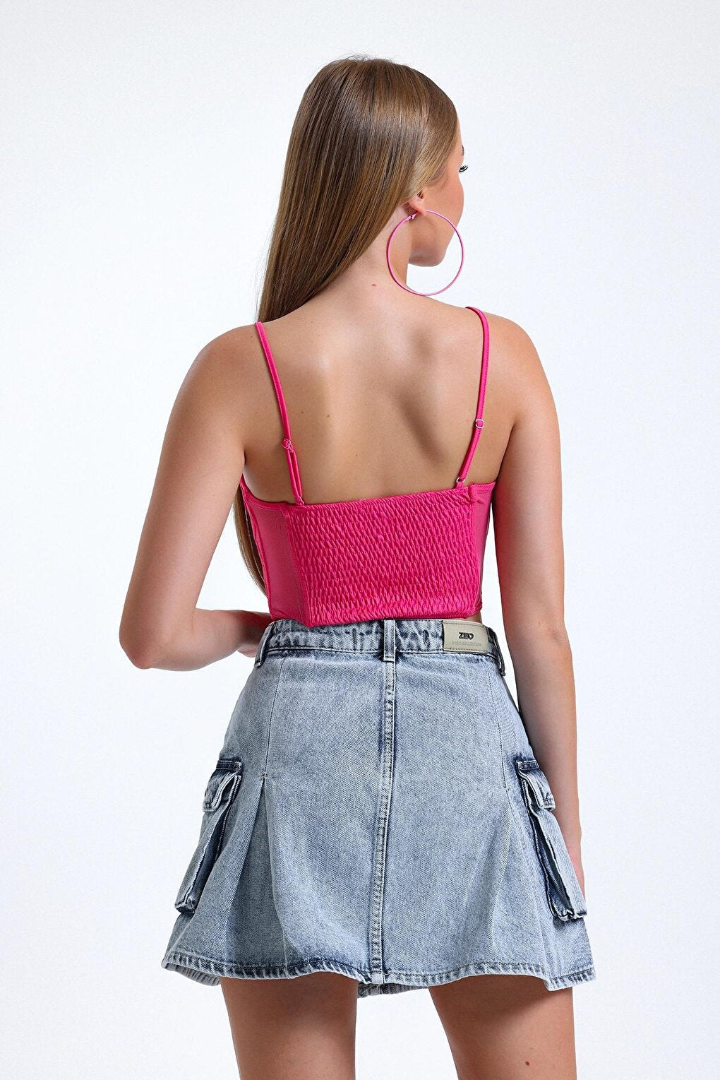 Thin Thread Strap, Elastic Back Detail, Low-cut Collar Crop Blouse IHR-IZ1281