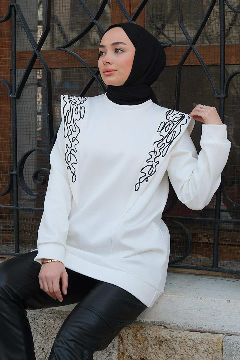 Scuba Embroidered Tunic White