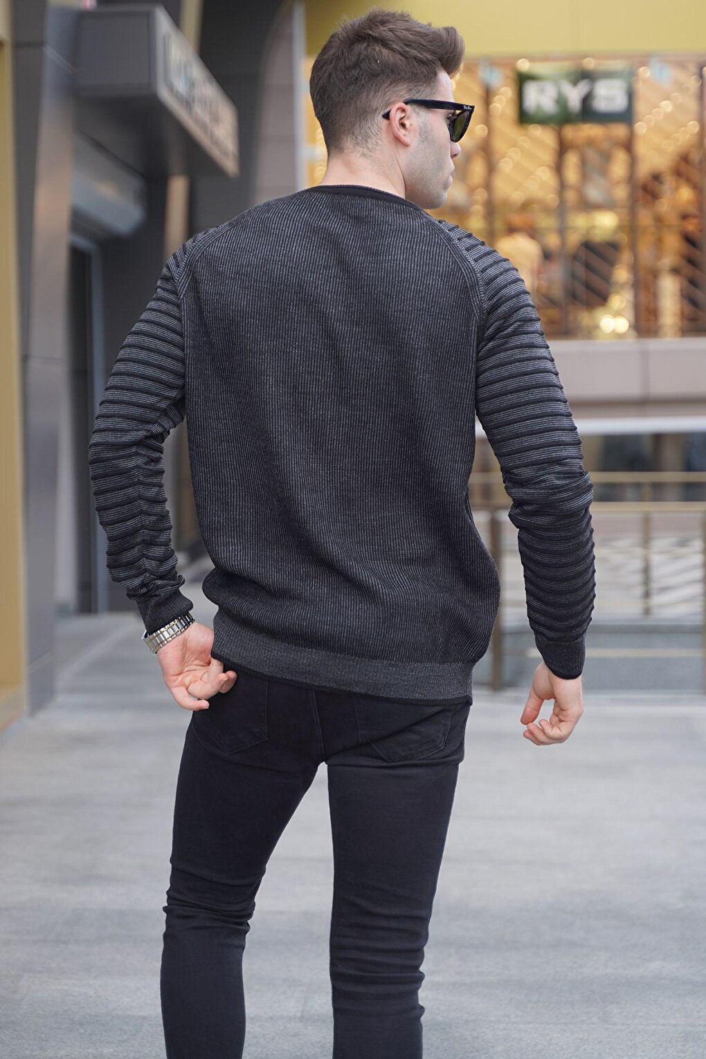 Black Crew Neck Knitwear Sweater 5766