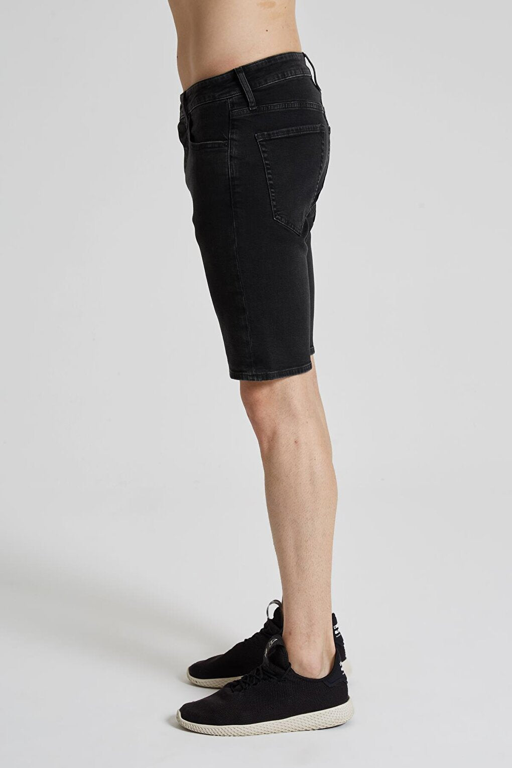 Black Men's Slim Fit Jean Shorts E 4404-005