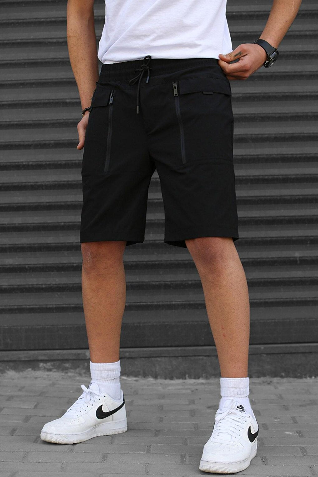 Black Basic Men's Capri Shorts with Pockets