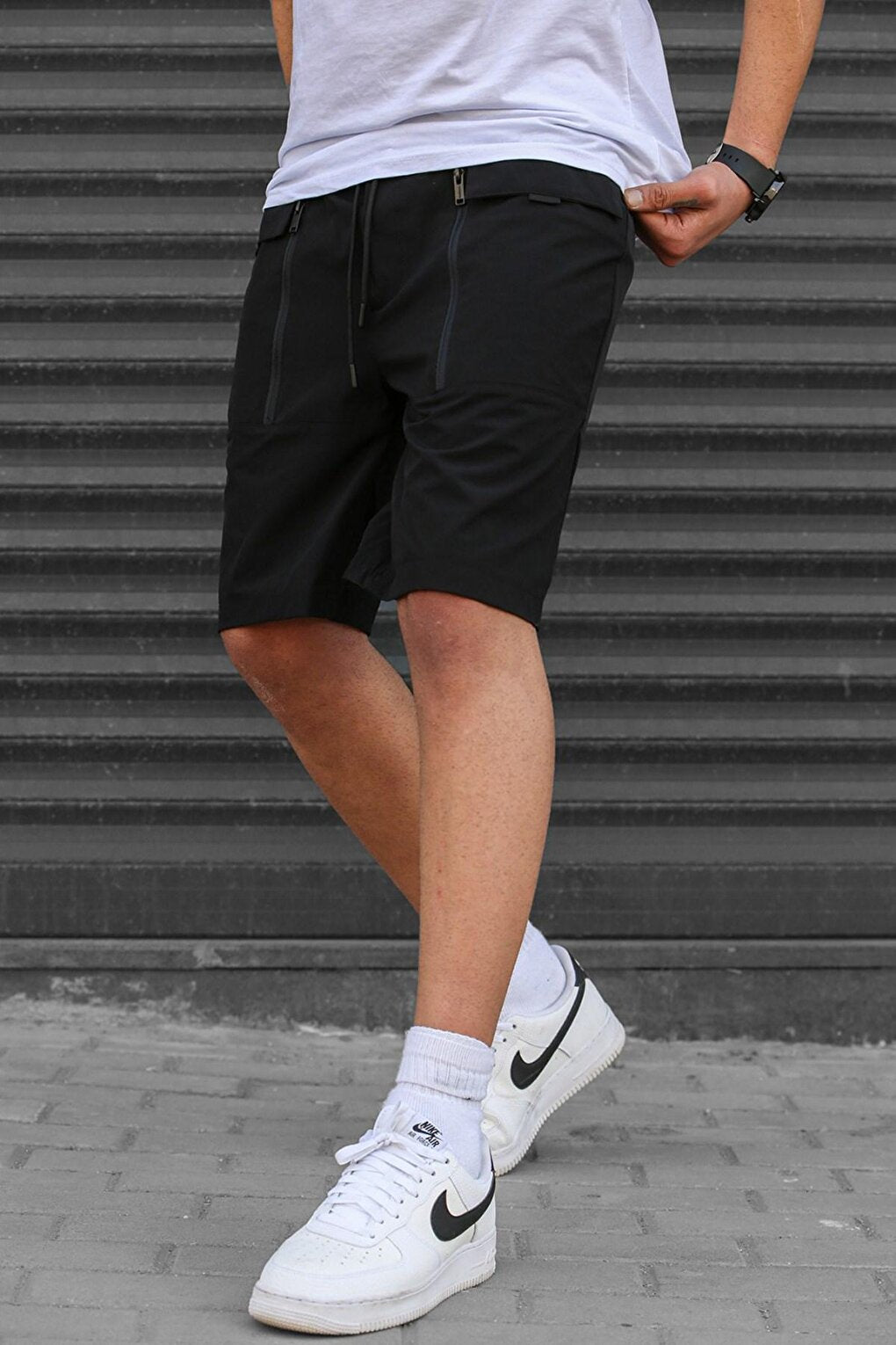 Black Basic Men's Capri Shorts with Pockets