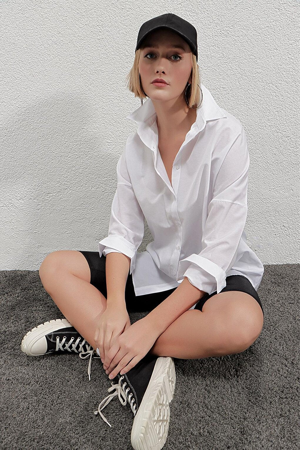 Women's White Oversize Long Basic Shirt HZL22W-BD139001