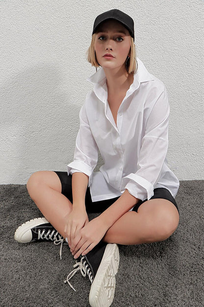 Women's White Oversize Long Basic Shirt HZL22W-BD139001