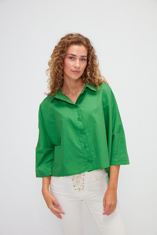 Asymmetric Cut Poplin Short Sleeve Shirt with Straight Pockets