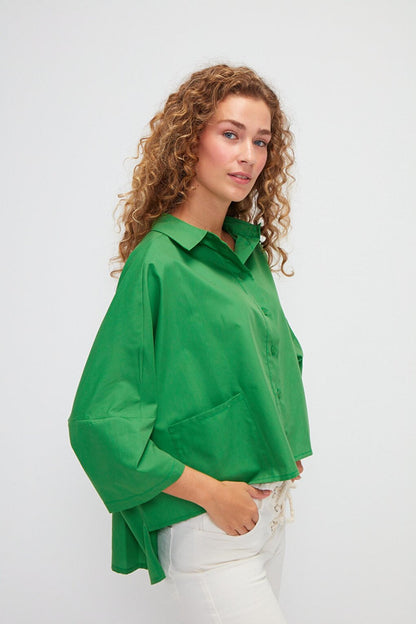 Asymmetric Cut Poplin Short Sleeve Shirt with Straight Pockets