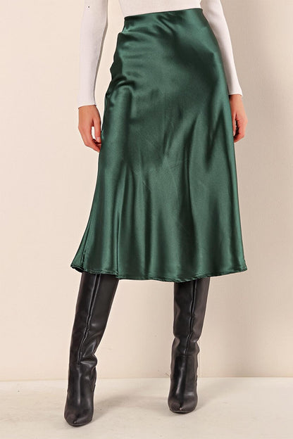 15806 Satin Skirt - Emerald Green