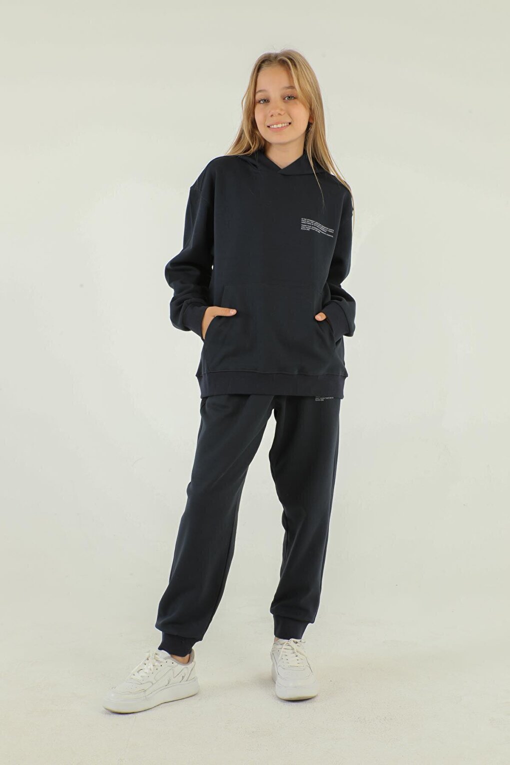 Basic Girl's Tracksuit Set Made of Steel Interlock Fabric with Hooded Print Detail