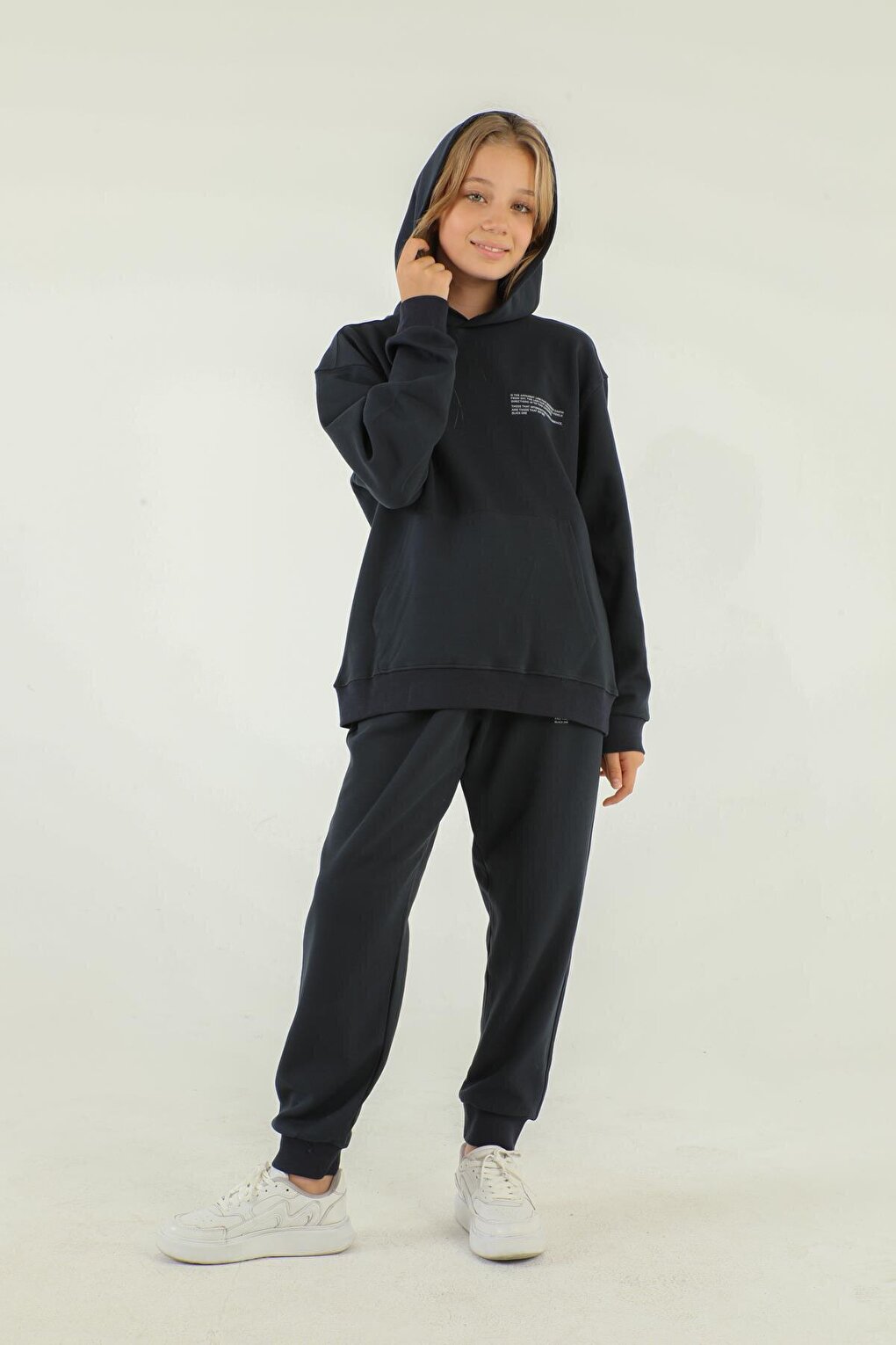 Basic Girl's Tracksuit Set Made of Steel Interlock Fabric with Hooded Print Detail