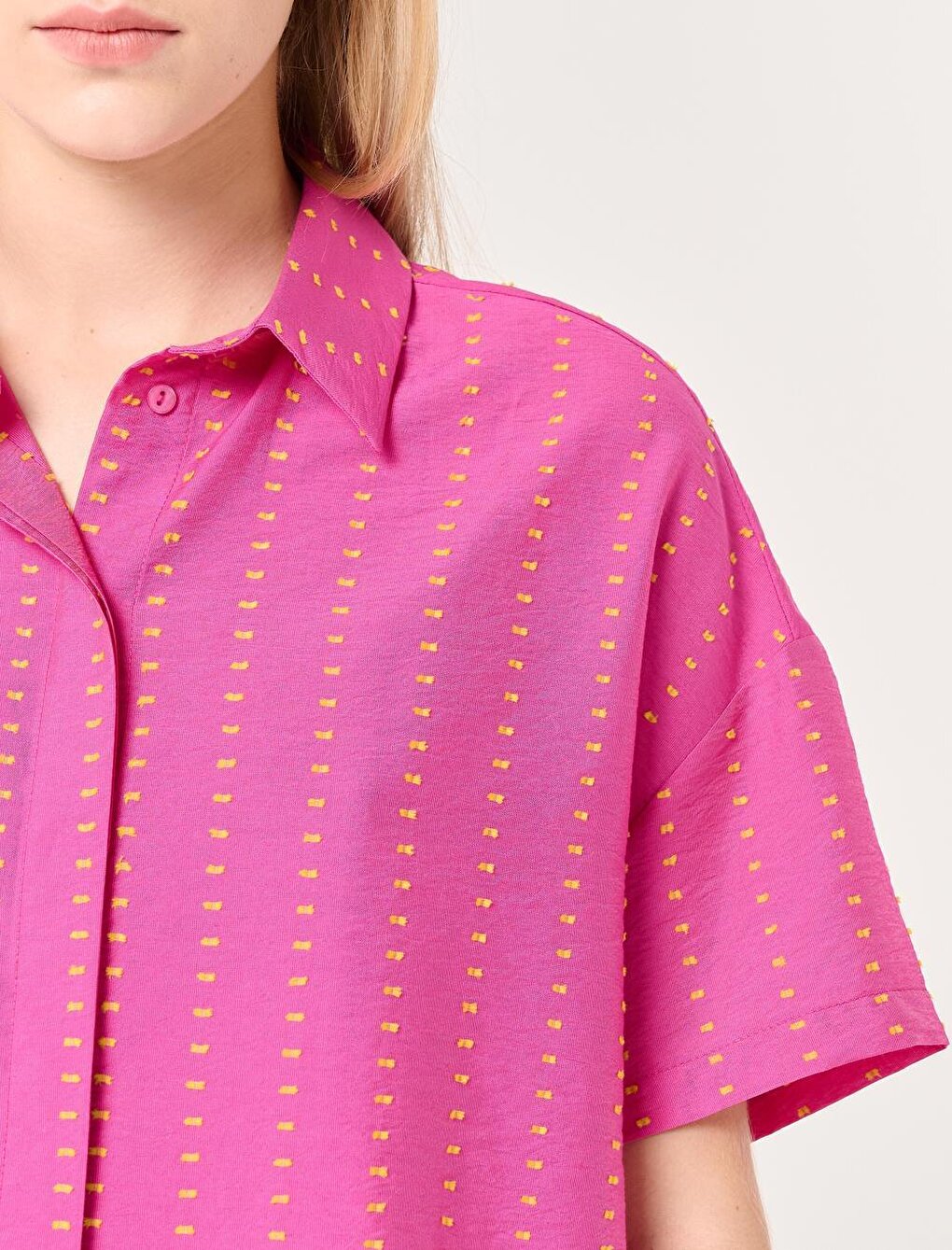 Pink Loose Cut Short Sleeve Detailed Shirt