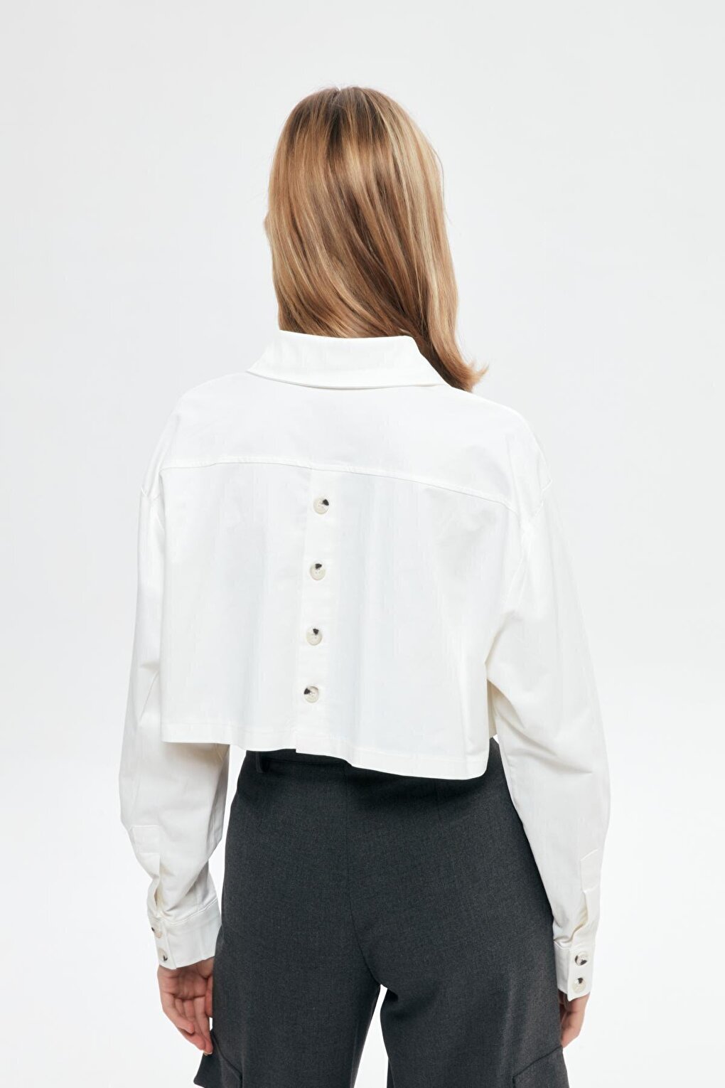 Pocket Detailed Crop Shirt Ecru