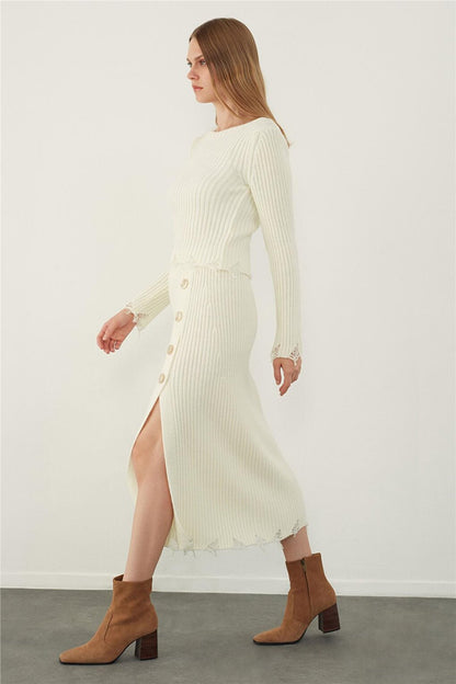 Ecru Ripped Detailed Midi Knitwear Skirt