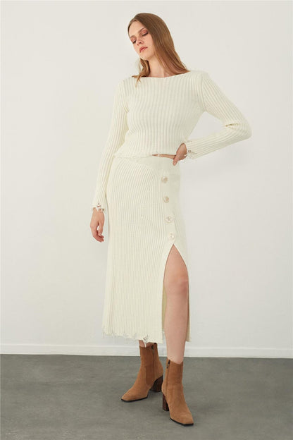 Ecru Ripped Detailed Midi Knitwear Skirt