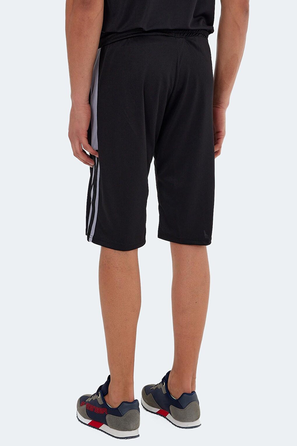 SAKI Men's Shorts Black