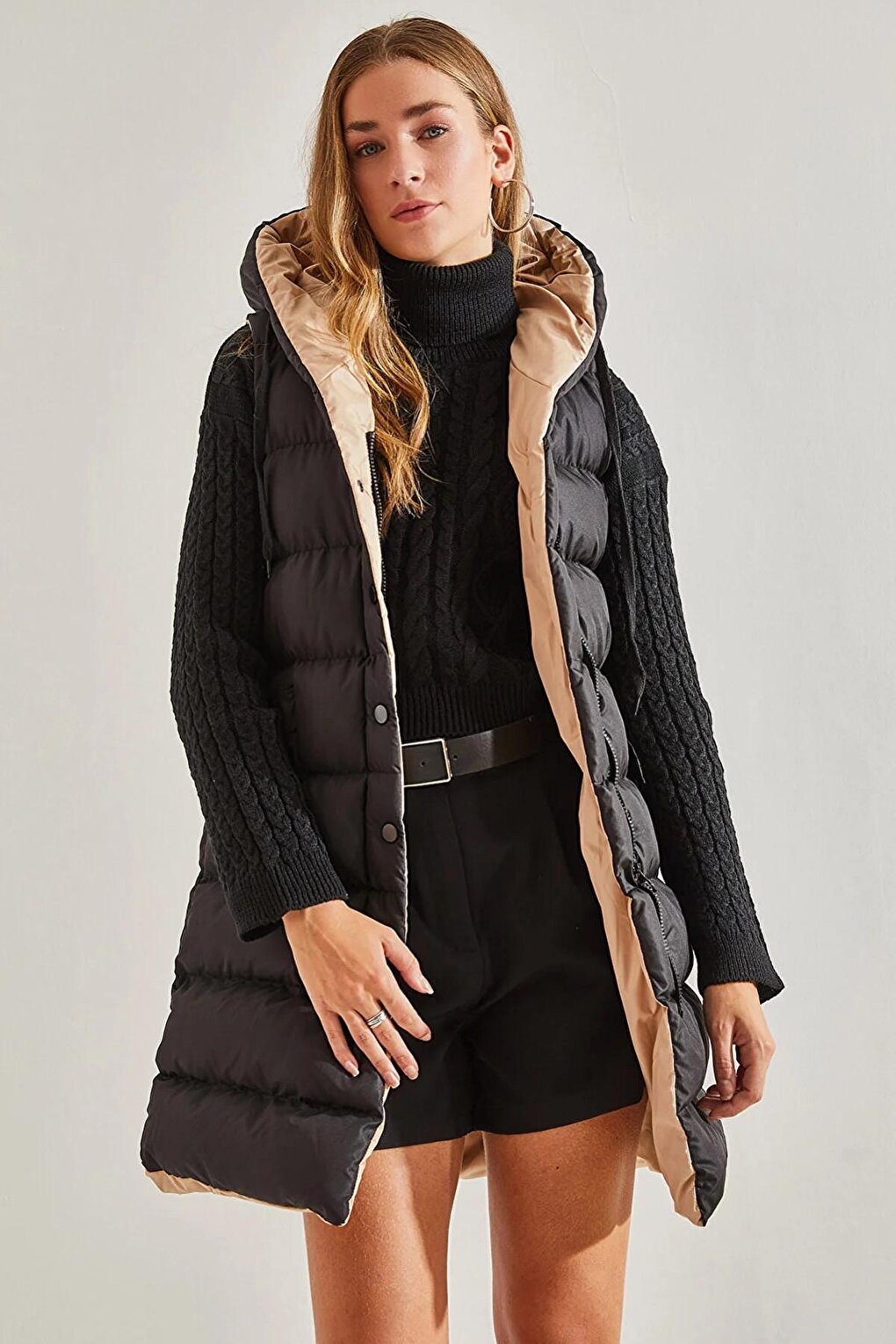 Women's Hooded Double-Sided Puffer Vest