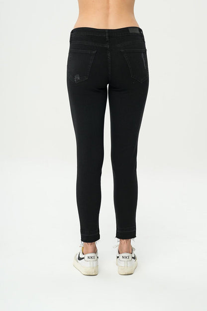 Naomi Black Frayed Leg Cut-Out Normal Waist Skinny Fit Jean Trousers C 4526-053