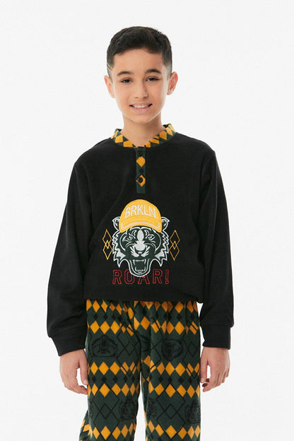 Embroidered High Collar Fleece Boys' Pajama Set