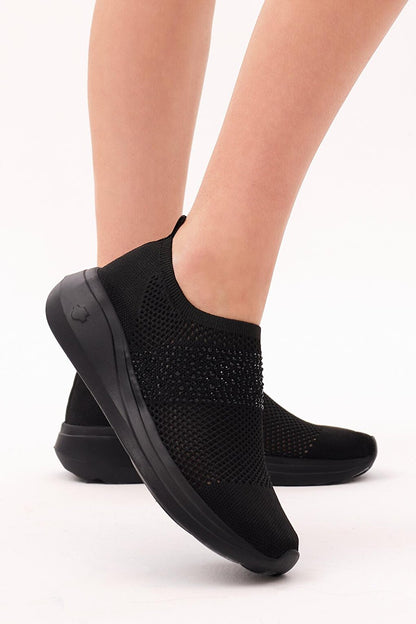 Women's Black Comfortable Fit Tricot Sneaker