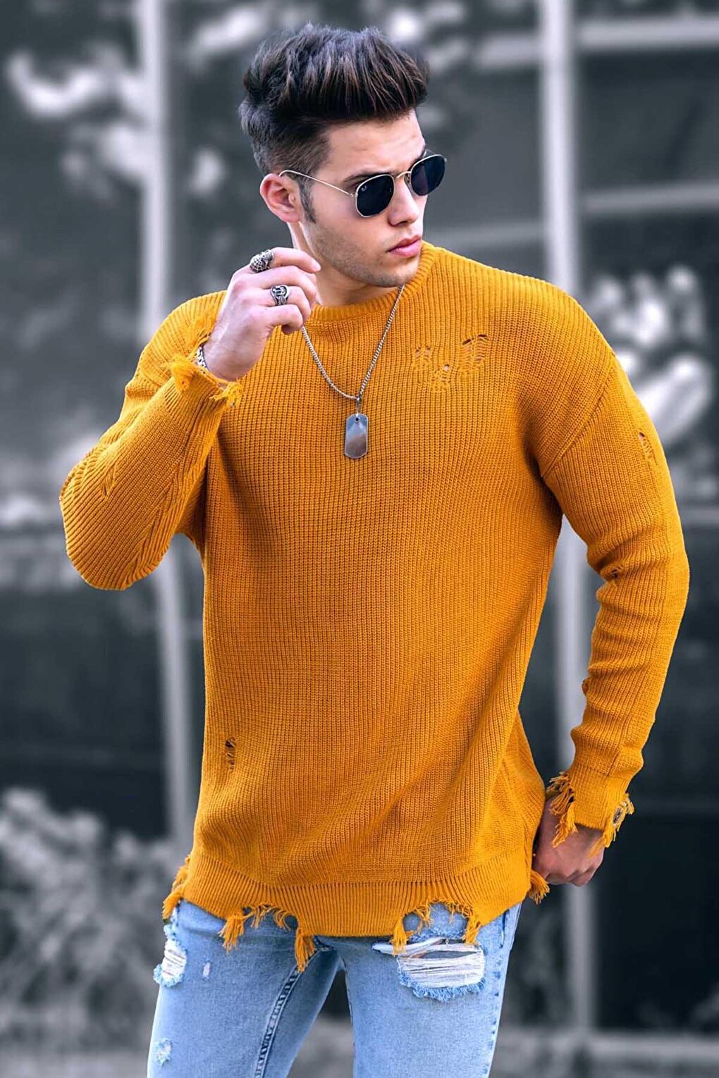 Mustard Men's Sweater 9401