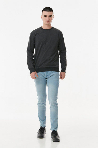 Basic Crew Neck Sweatshirt