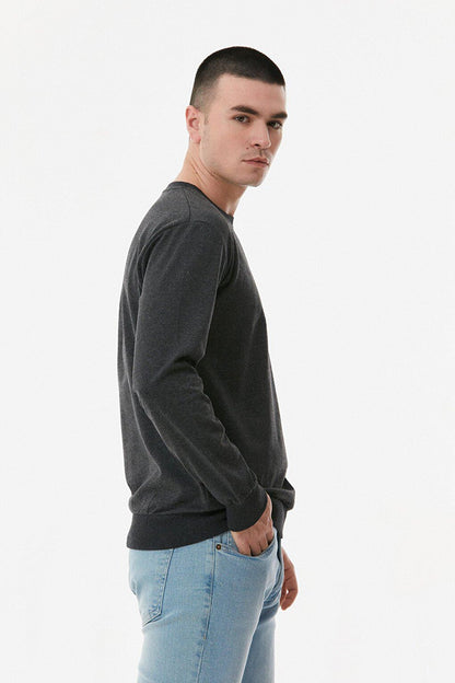 Basic Crew Neck Sweatshirt