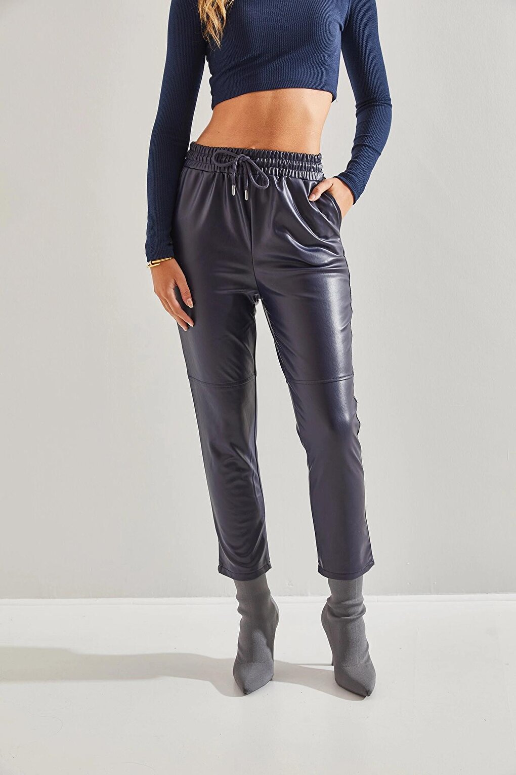 Women's Elastic Waist Leather Trousers