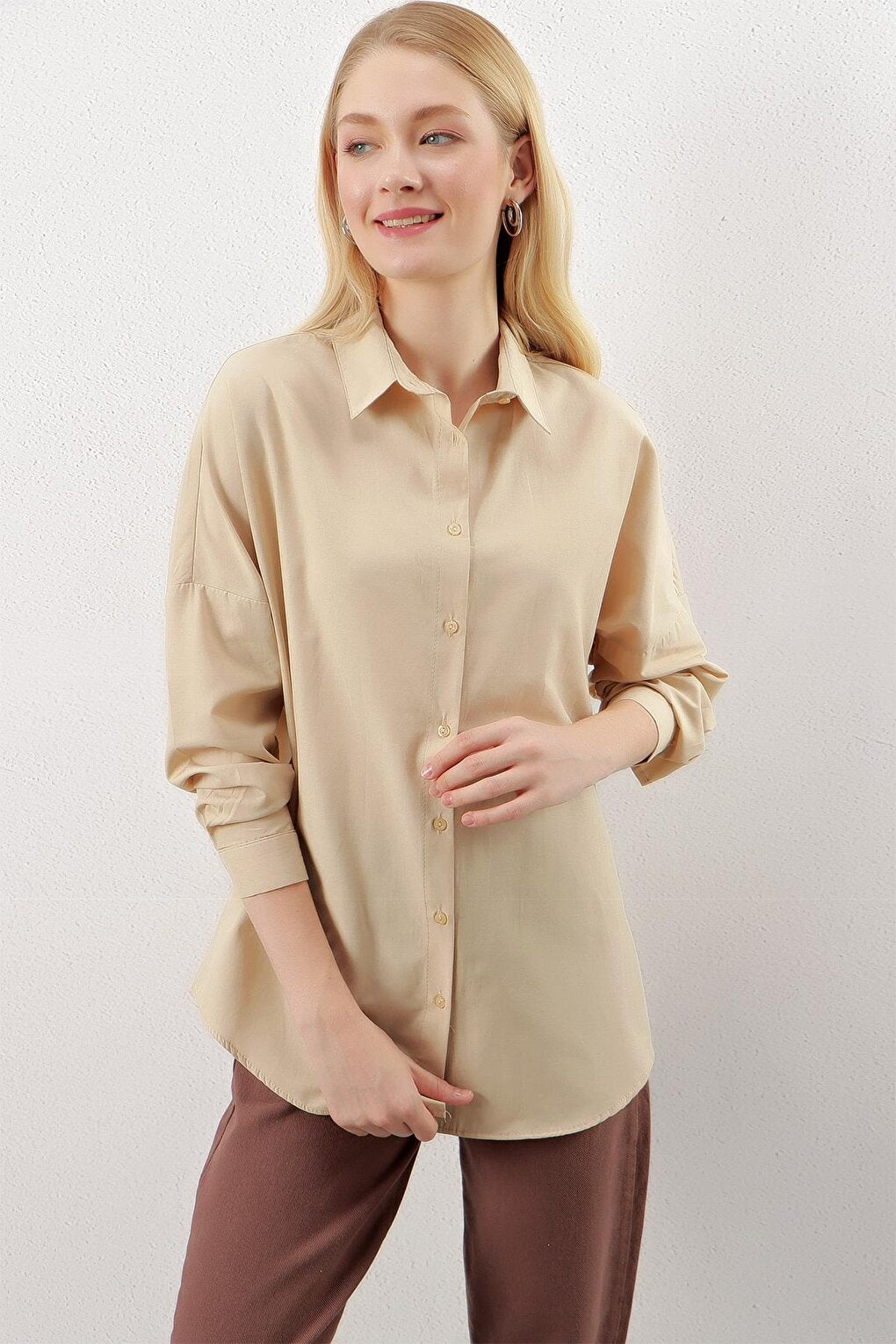 Women's Beige Plain Plain Araboy Basic Oversize Shirt