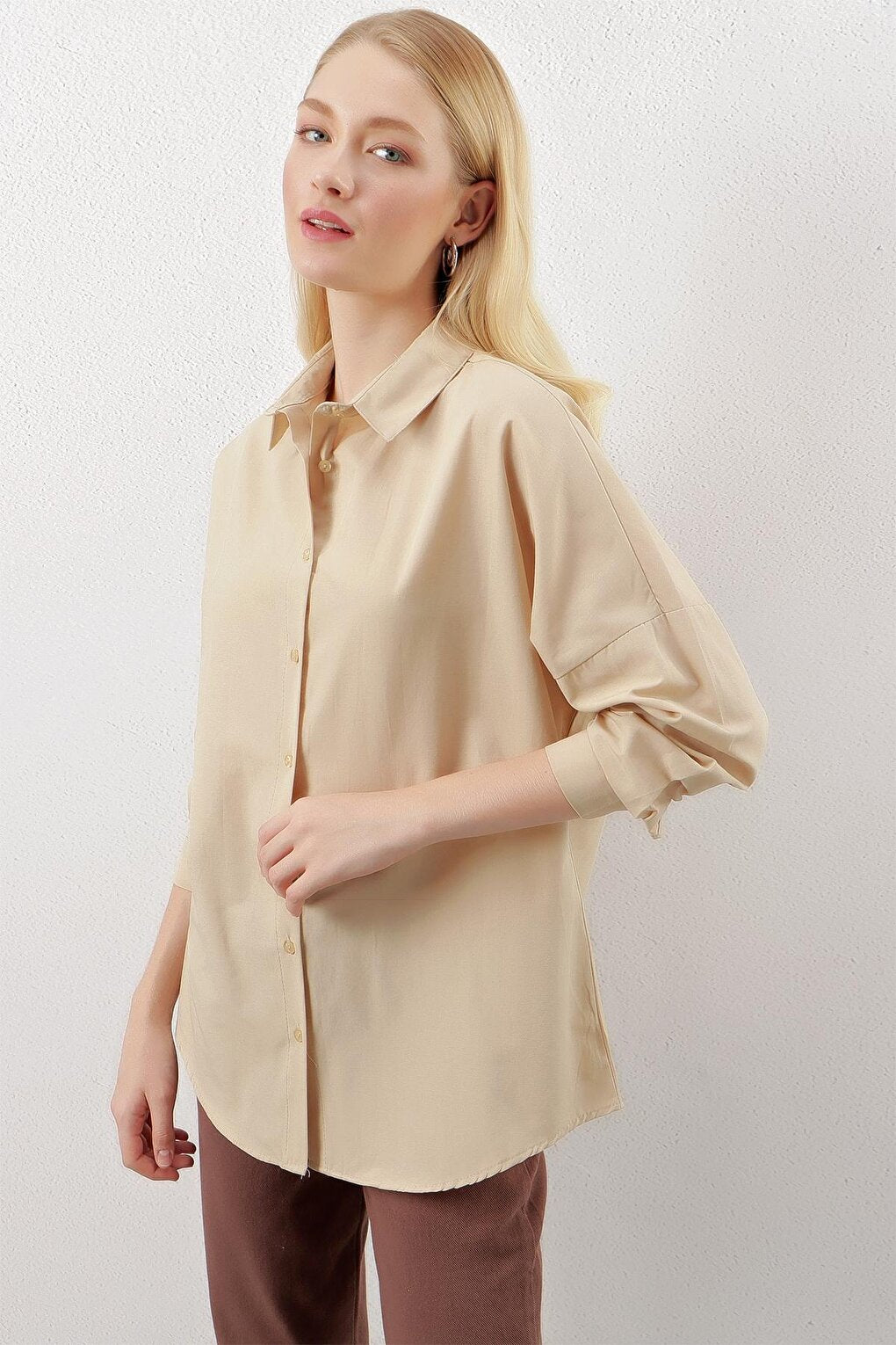 Women's Beige Plain Plain Araboy Basic Oversize Shirt