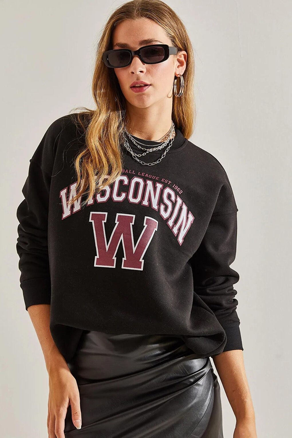 Women's W Printed Three Thread Raised Sweatshirt