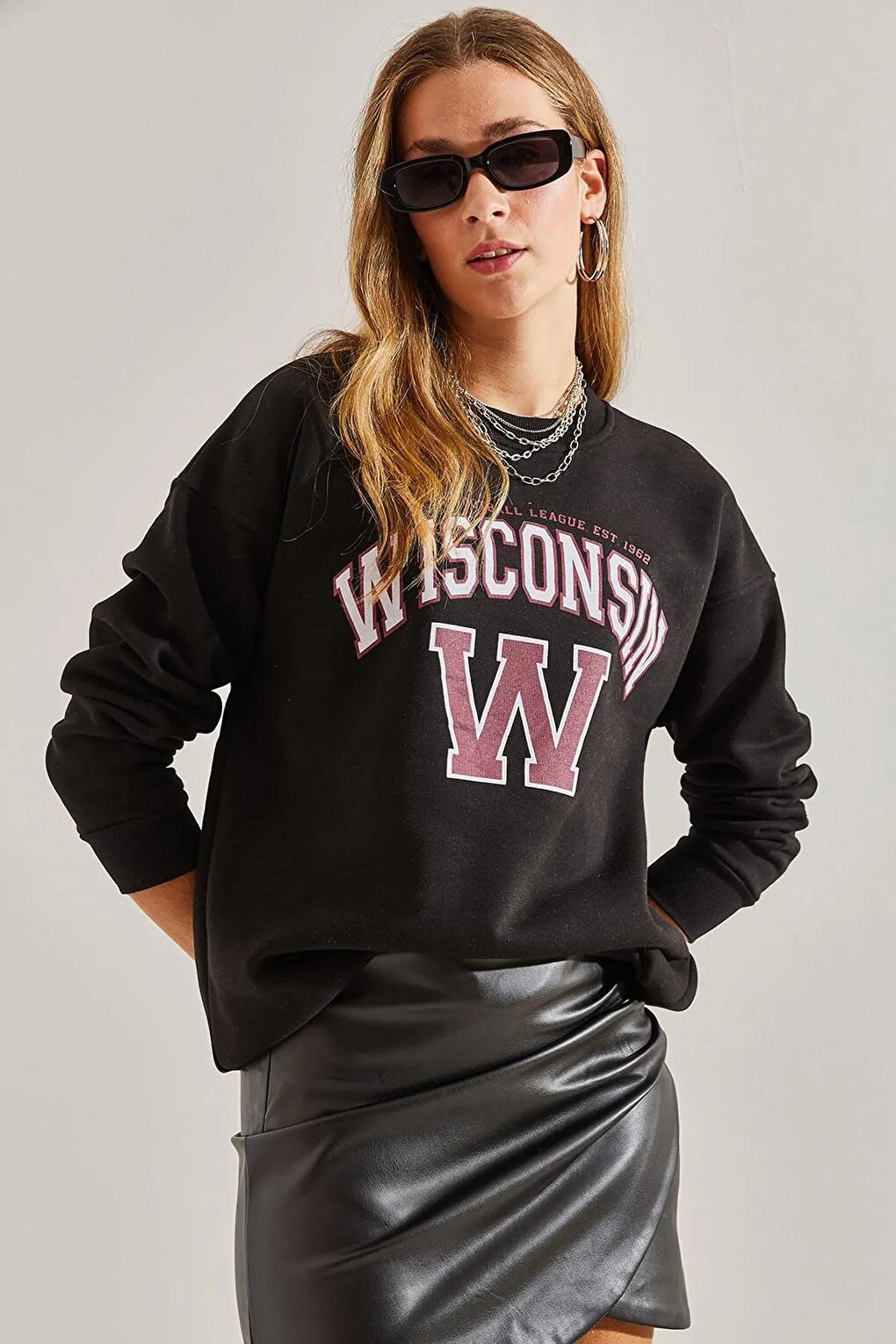 Women's W Printed Three Thread Raised Sweatshirt