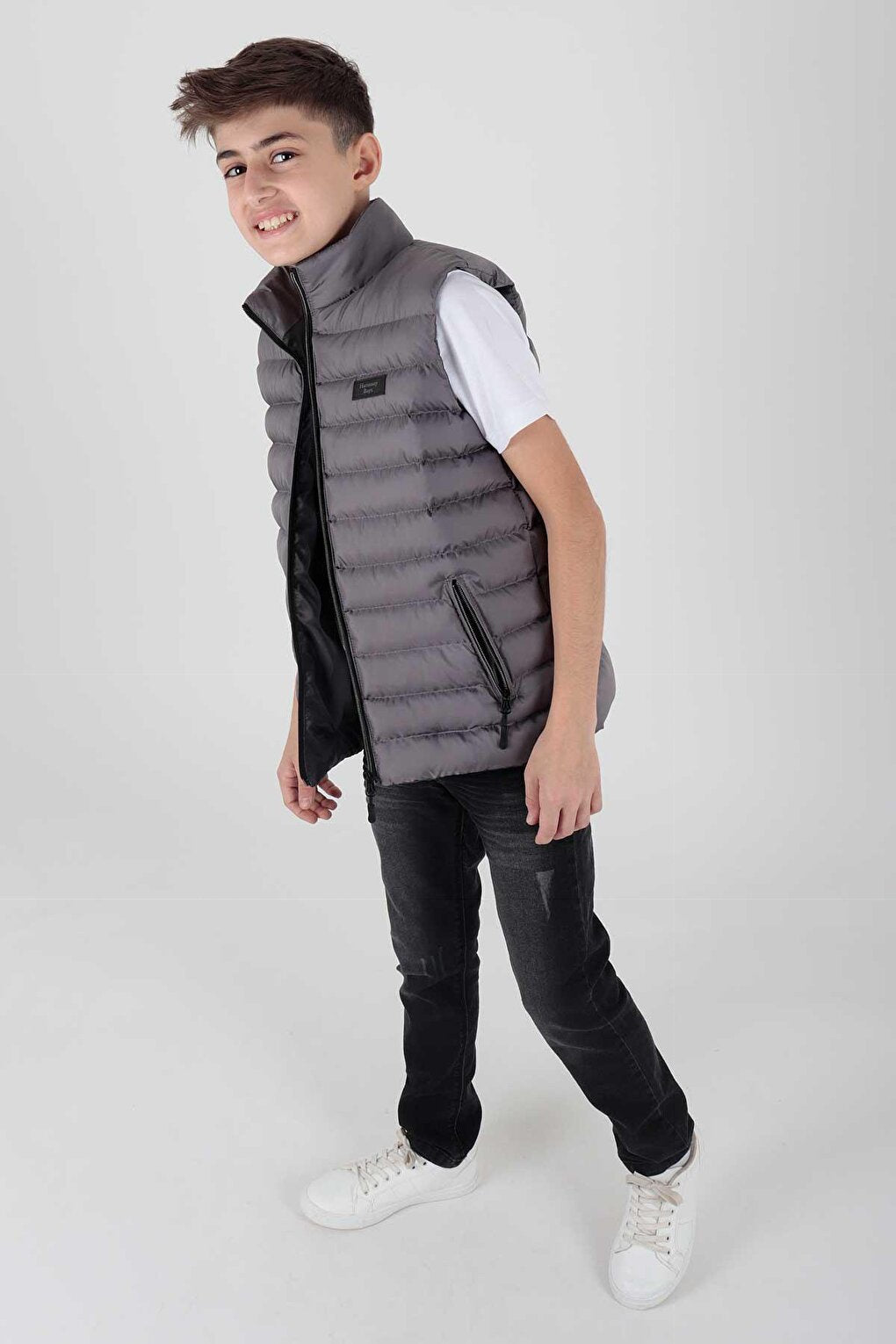 Boy's Hoodless Fashion Trend Puffer Vest Ak215354