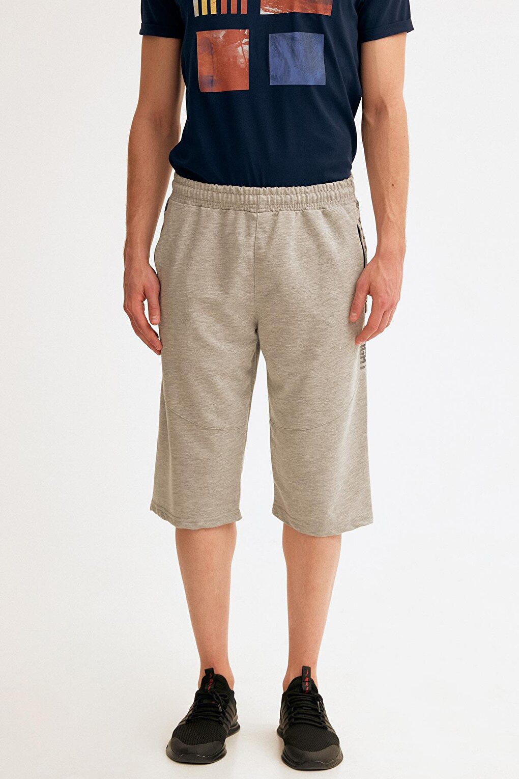 Capris with Text Printed on the Sides