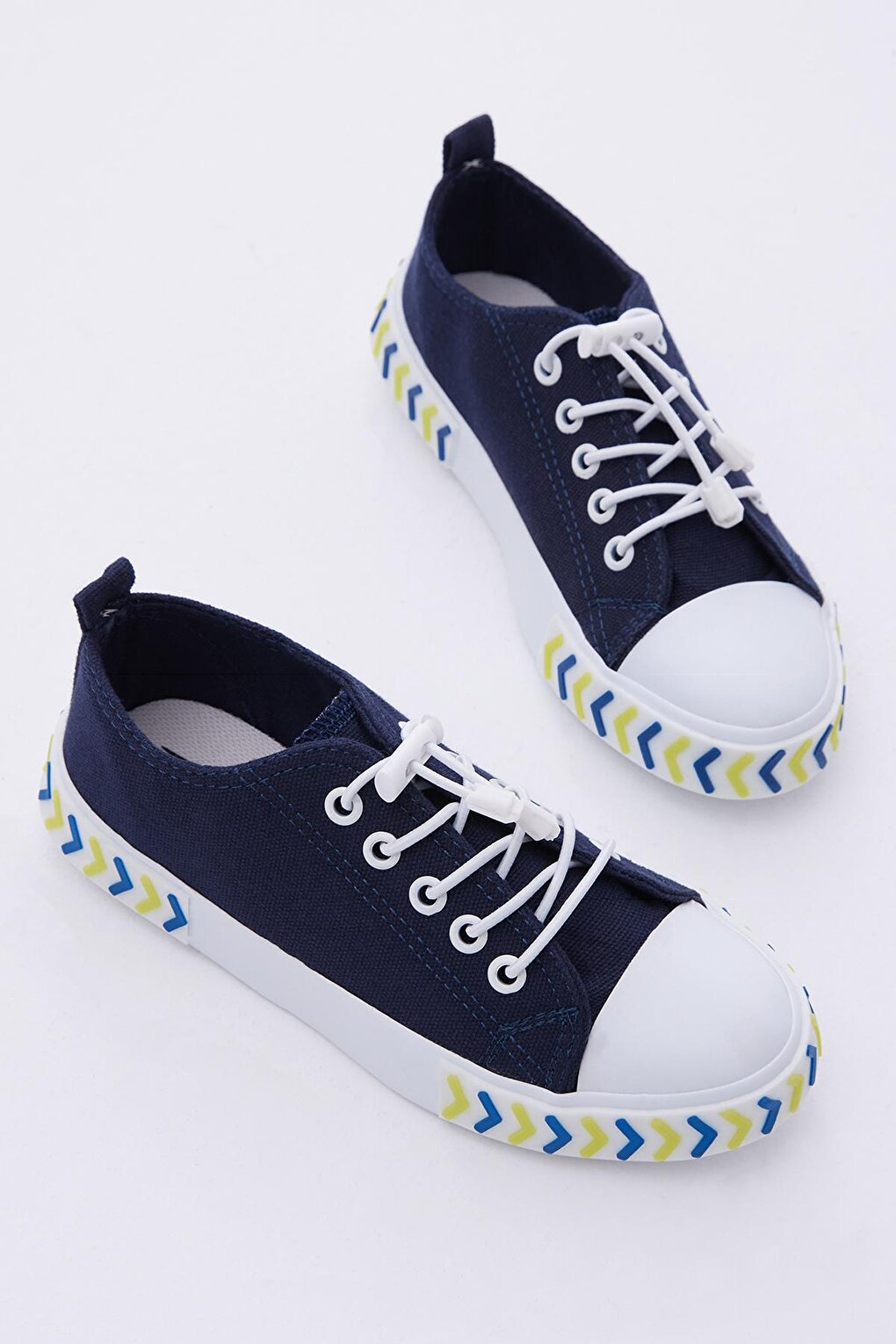 Children's Unisex Navy Blue Comfortable Fit Arrow Detailed Rubber Lace Fabric Sports Shoes