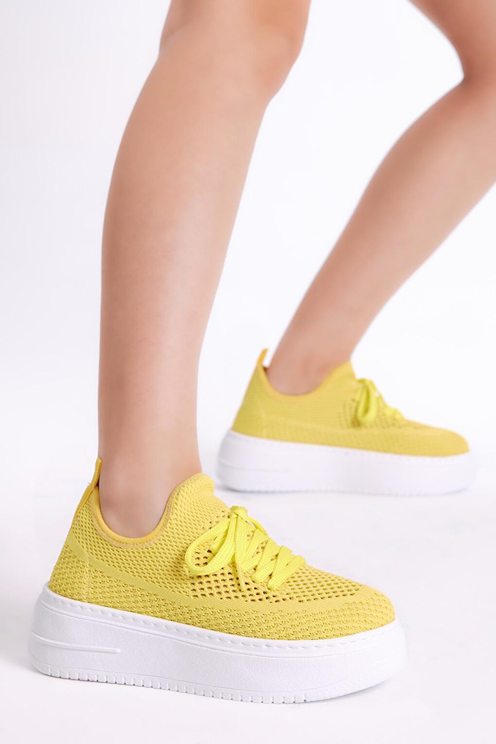 Women's Yellow Comfortable Mold High Sole Lace-up Tricot Sneaker