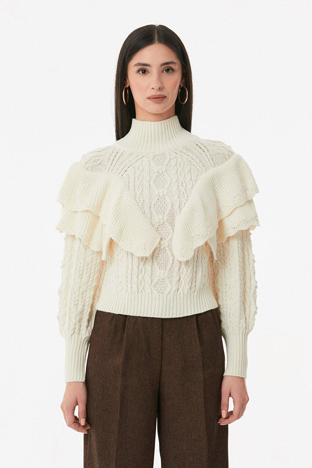 Ruffled Turtleneck Knitwear Sweater