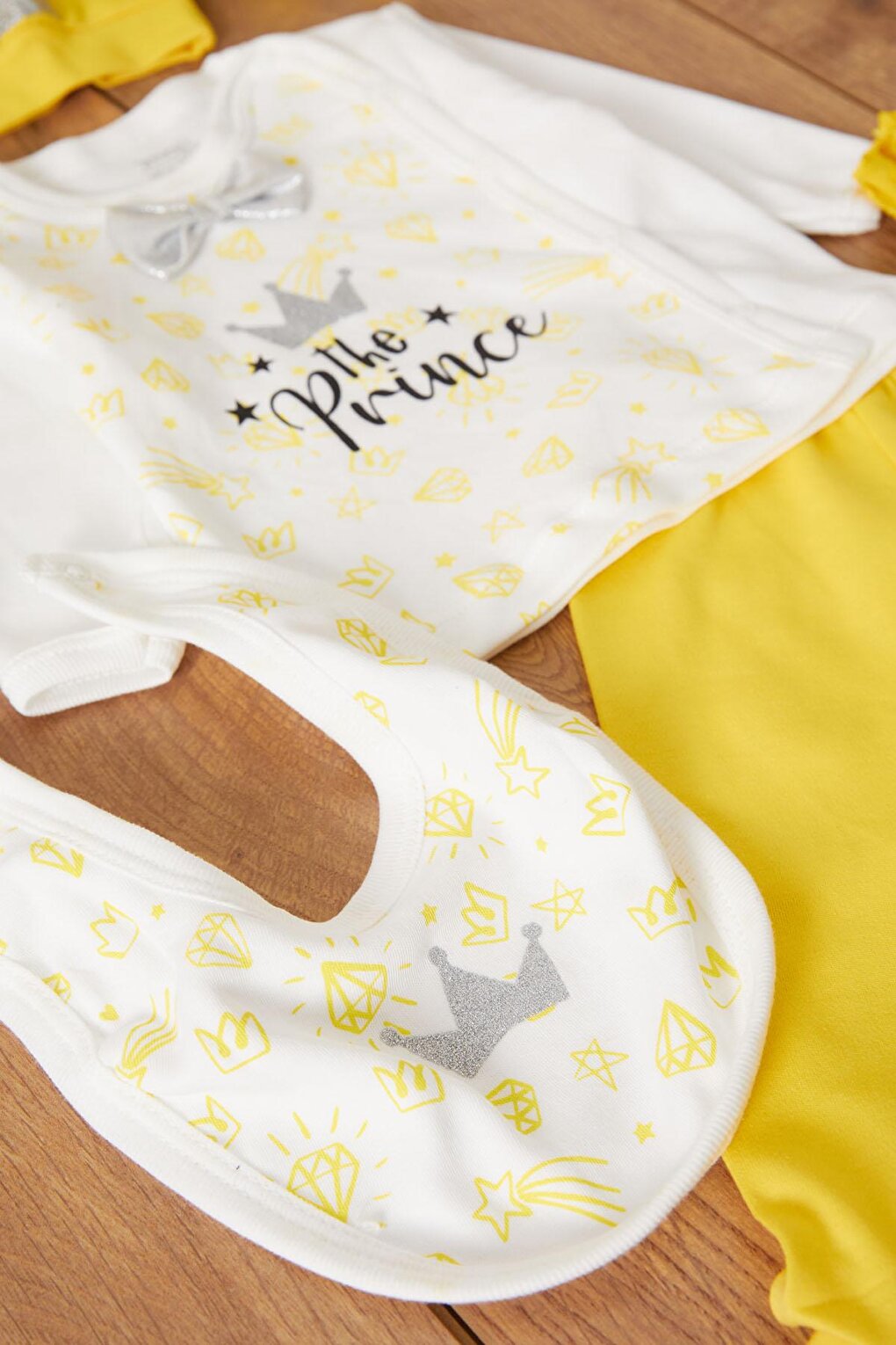 Baby Boy Set of 5 with Yellow Prince Printed Hat 17522