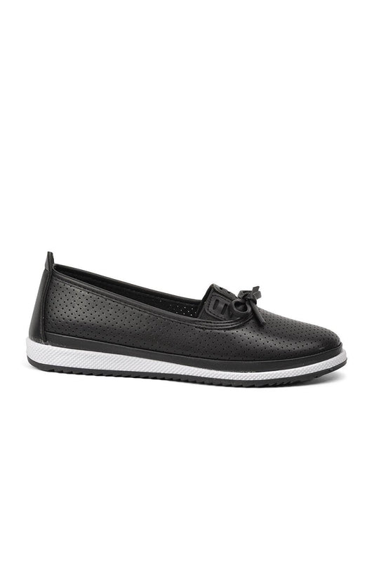 01 Black Women's Perforated Casual Shoes