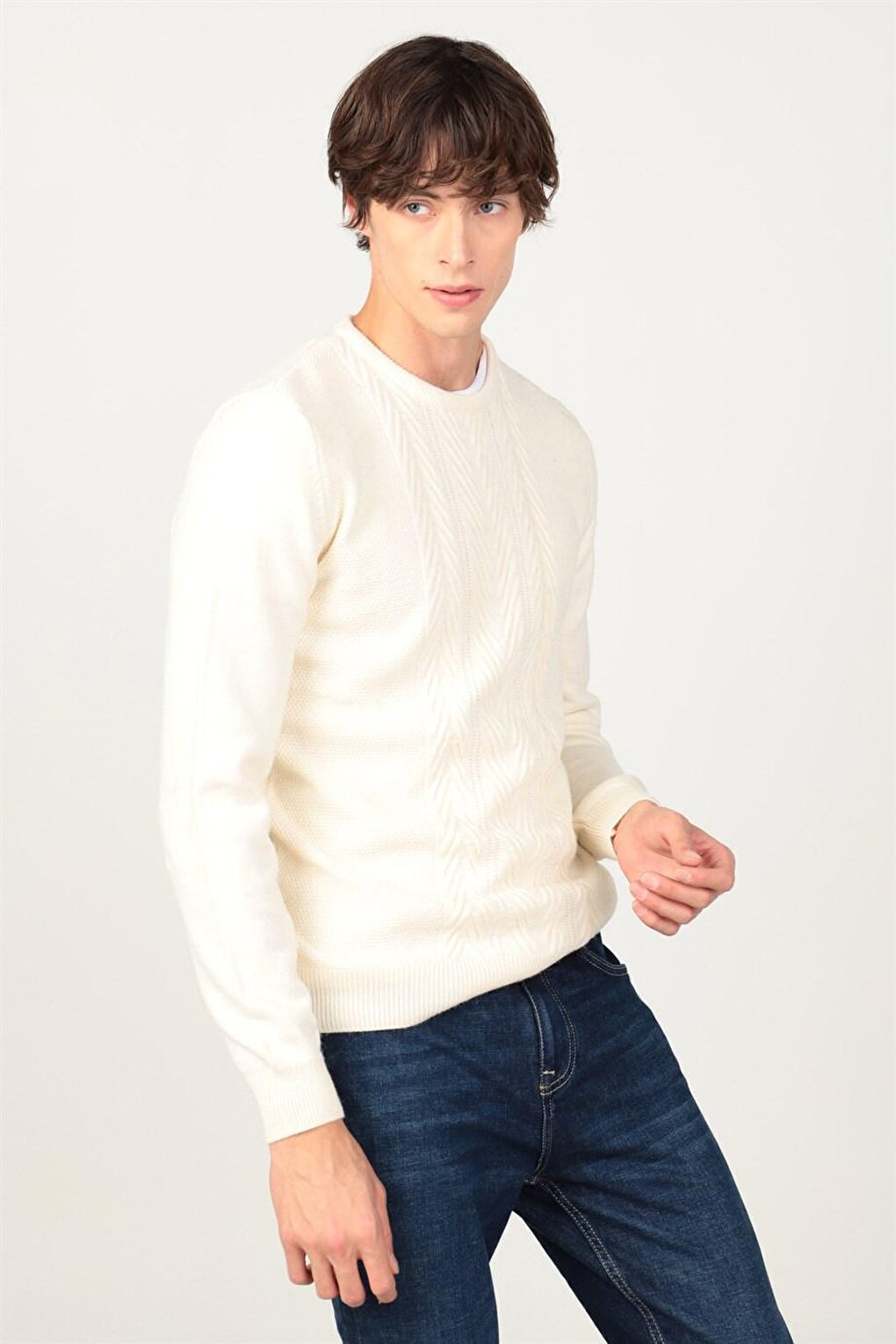 Slim Fit Crew Neck Front Patterned Men's Sweater