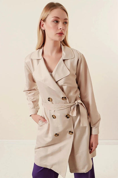 Women's Cream Double Breasted Collar Belted Unlined Seasonal Comfortable Short Trench Coat Hzl23S-BD158641