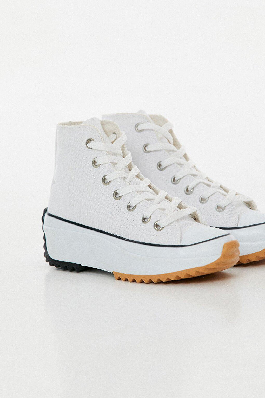 Lace-up High Sole Linen Sneakers