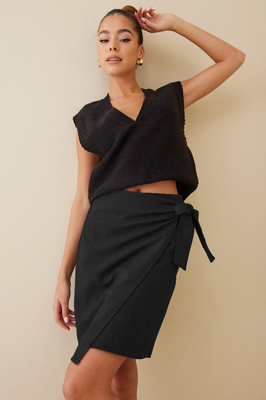 Women's Black Basic Tied Fabric Skirt MG1458