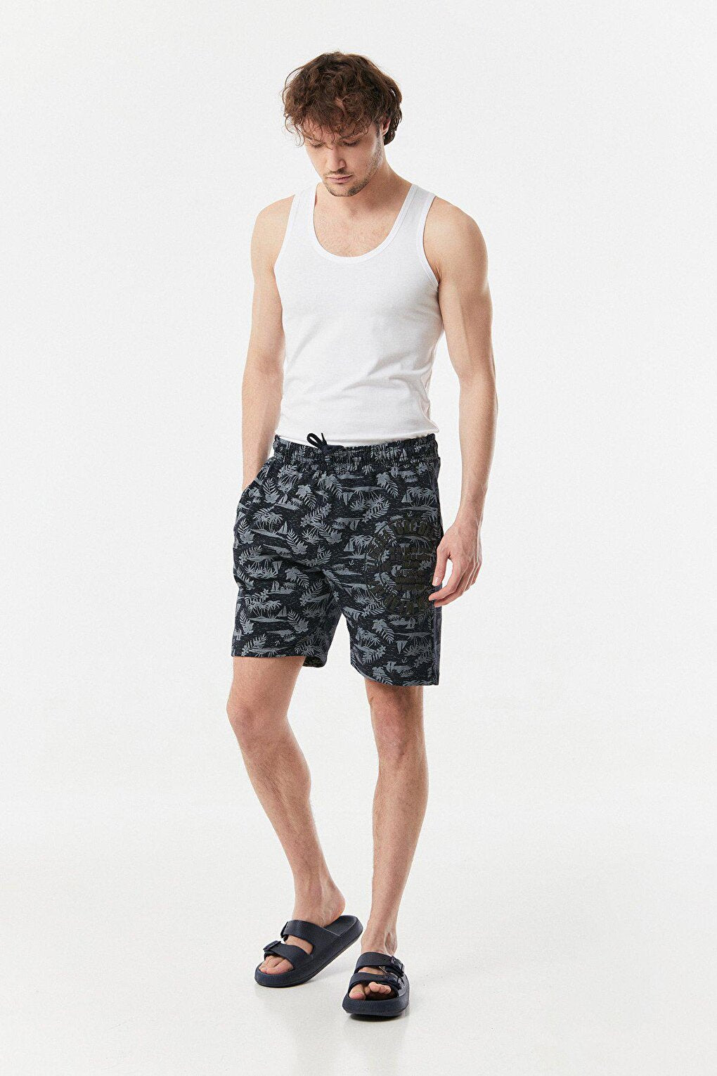 Palm Tree Printed Pocket Zippered Shorts