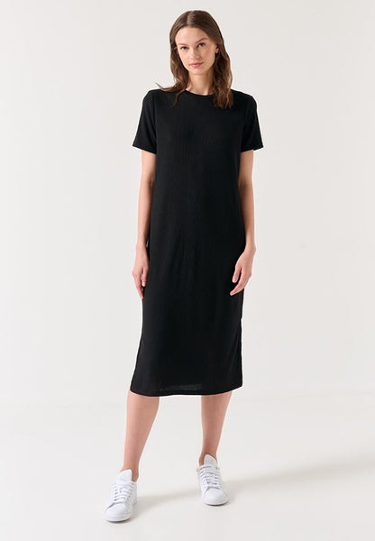 Black Straight Cut Crew Neck Short Sleeve Knitted Dress