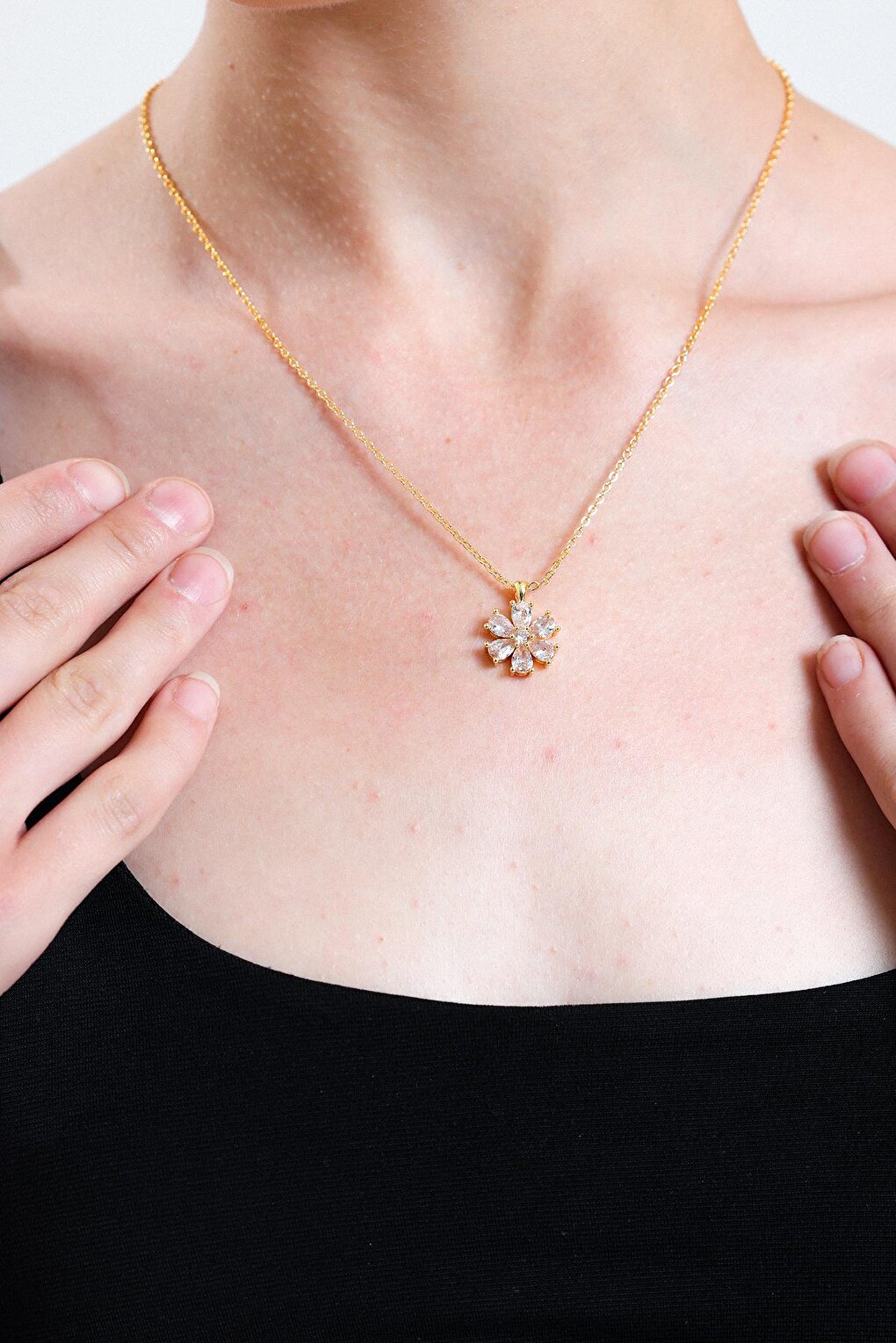 Gold Plated White Drop Stone Flower Necklace