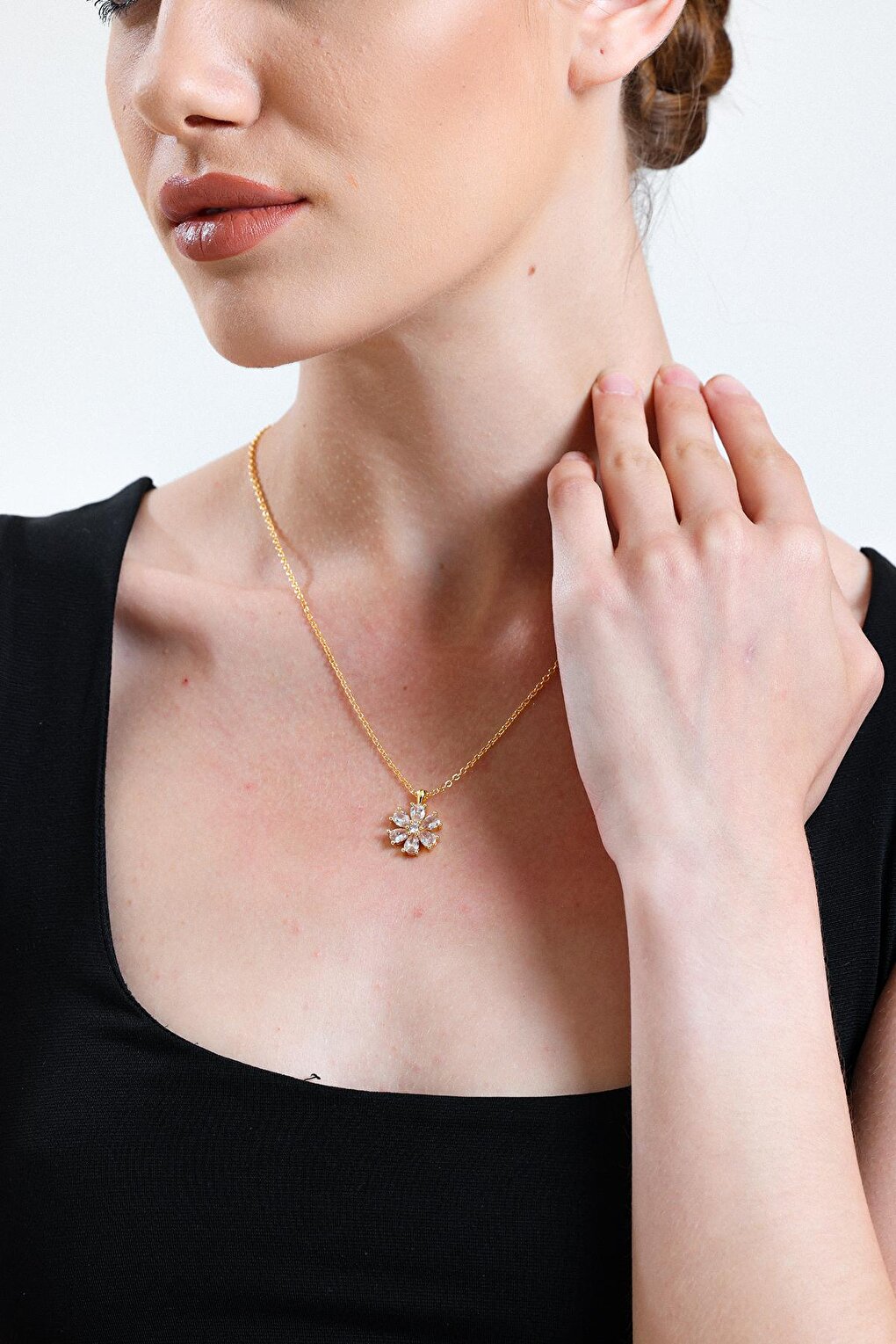 Gold Plated White Drop Stone Flower Necklace