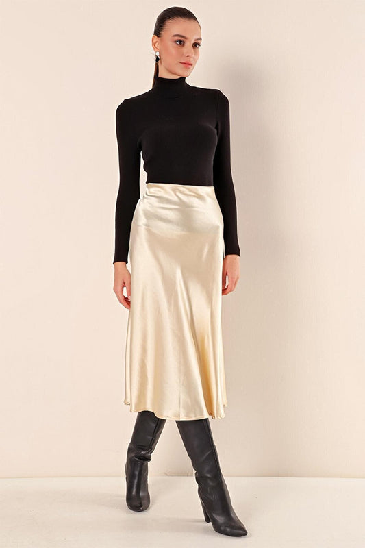 15806 Satin Skirt - Cream