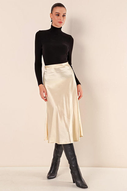 15806 Satin Skirt - Cream