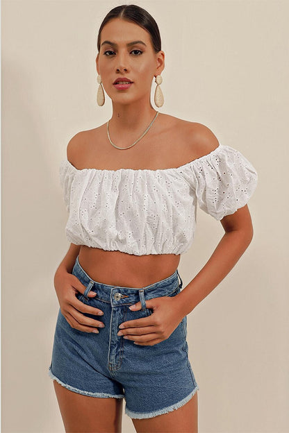 0481 Scalloped Strapless Blouse - Ecru