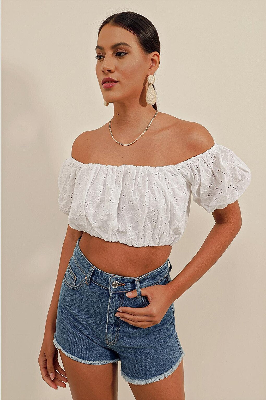 0481 Scalloped Strapless Blouse - Ecru