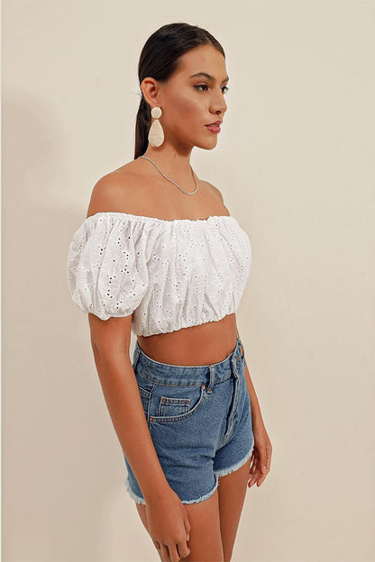 0481 Scalloped Strapless Blouse - Ecru